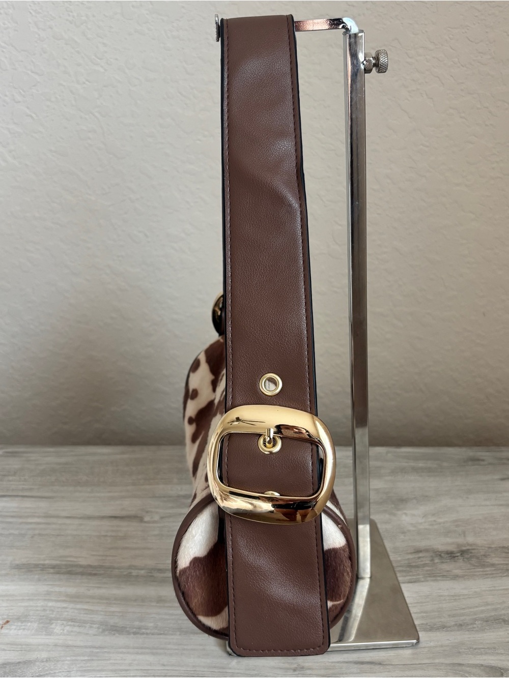Cow Print Faux Fur Y2K Western Brown White Shoulder Bag Purse. - Picture 2 of 5